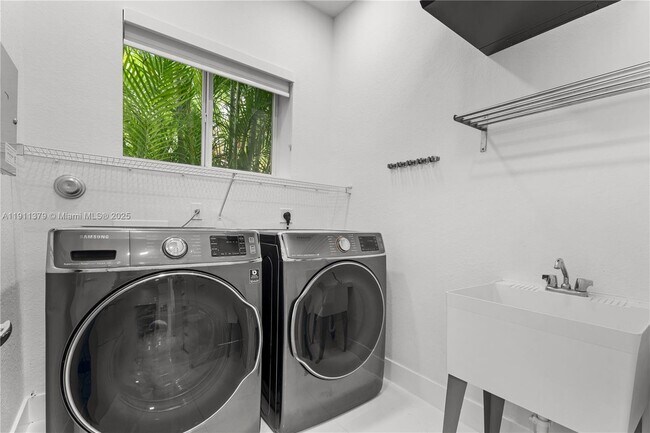 Building Photo - 13102 SW 185th Terrace