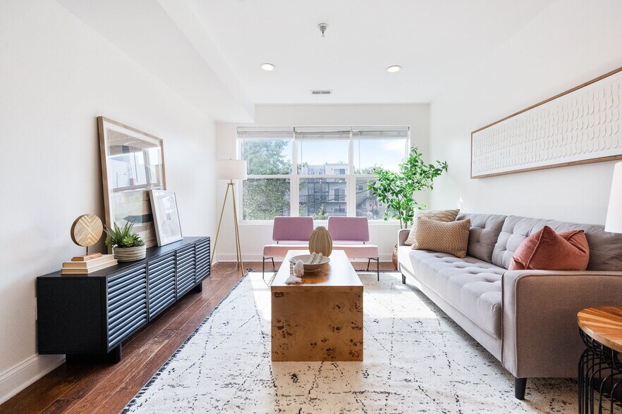 Living room - 1920 3rd St NE