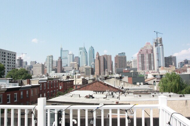 Building Photo - 763 S 15th St