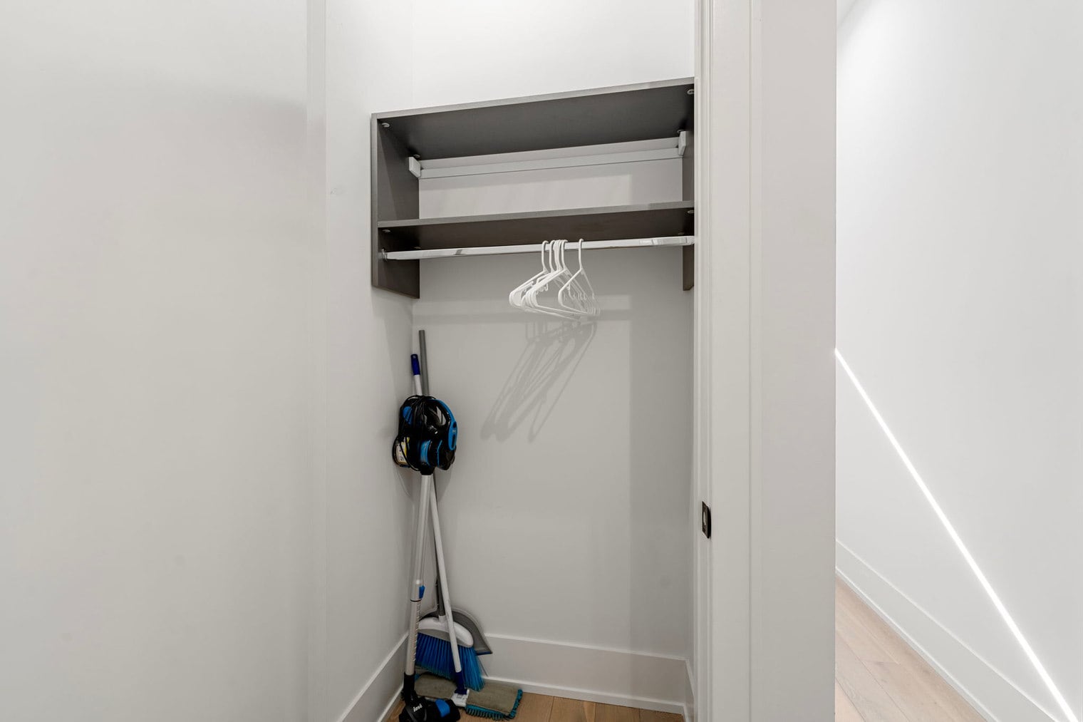 Building Photo - 318 W Grand Ave