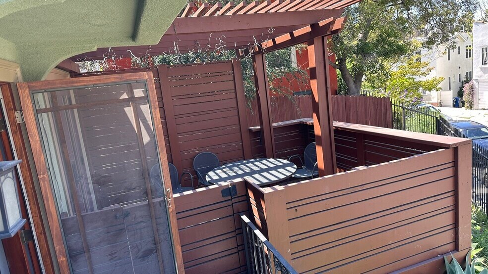 Private Balcony - 3351 Hamilton Way