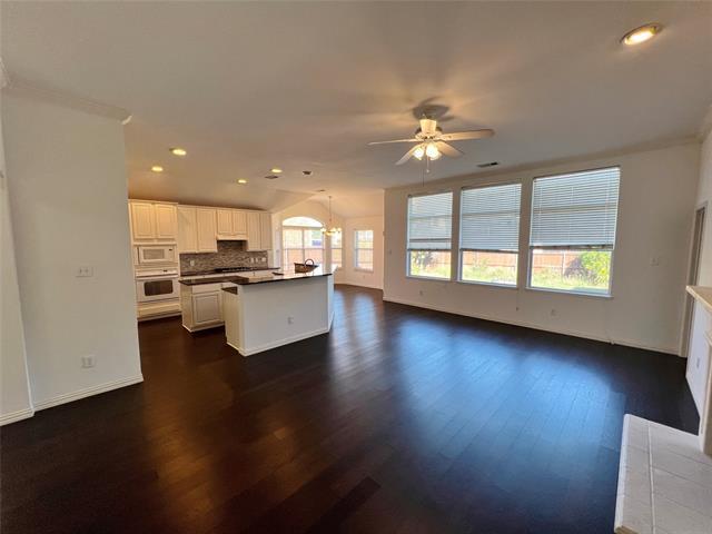 Building Photo - 5504 Eagle River Dr