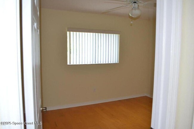 Building Photo - 2542 Ventura Cir