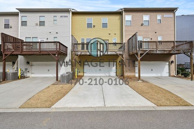 Building Photo - Elegant 4 bedroom townhome in Duluth!