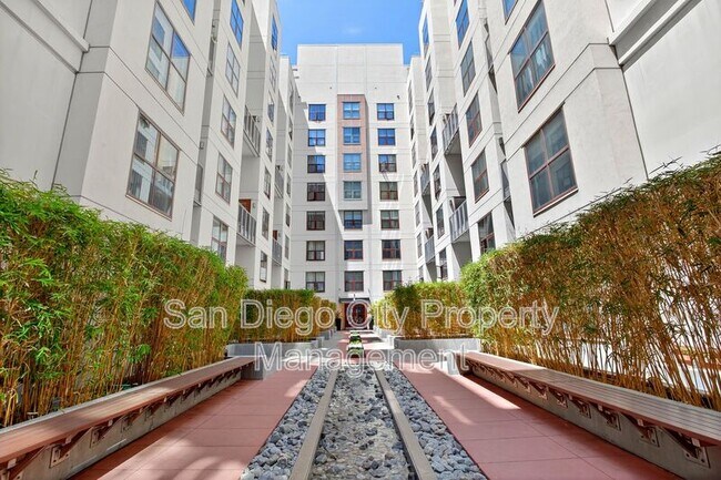 Building Photo - 1150 J St