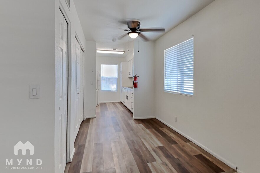 Building Photo - 6657 W Ocotillo Rd