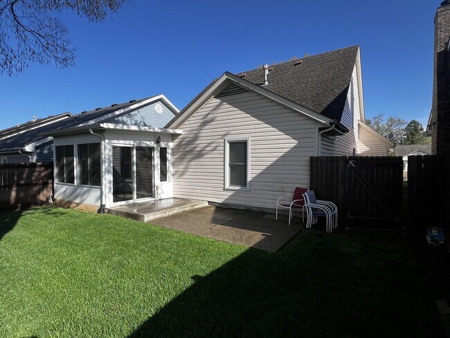 Building Photo - 8112 Cloudcroft Ln