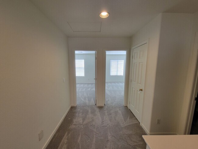 Building Photo - Stunning 3 Bedroom Rental - In Nevada Trails