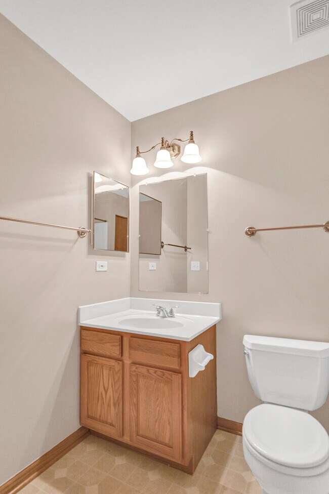 Building Photo - 10549 Wakefield Ln