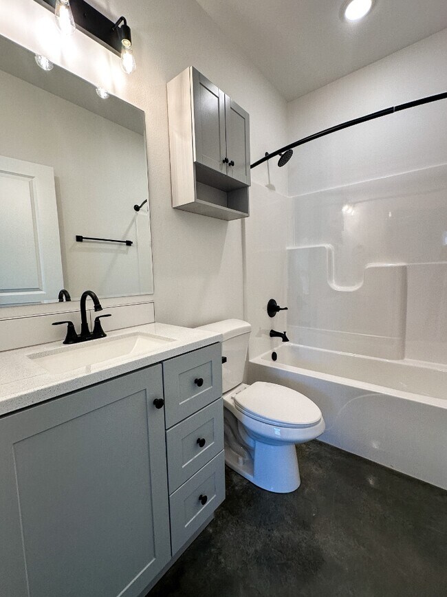 Building Photo - 1608 Crosswood Ct