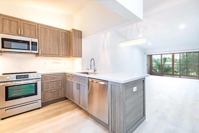 Building Photo - 380 NW 67th St