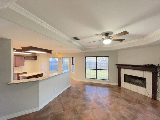 Building Photo - 7902 Snake River Dr
