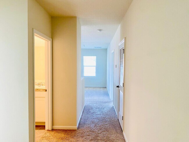 Building Photo - 9732 Starboard Dr