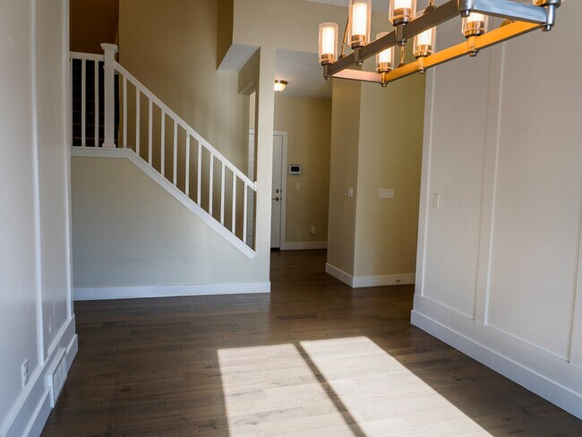 Building Photo - 2274 S 50 E