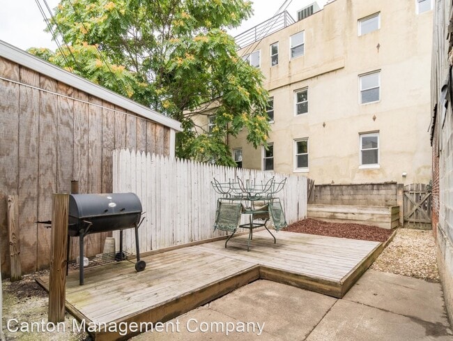 Building Photo - 3 br, 1.5 bath House - 1826 E. Lombard St.