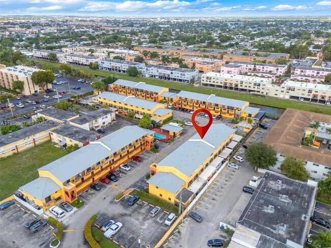 Building Photo - 5061 W 12th Ln