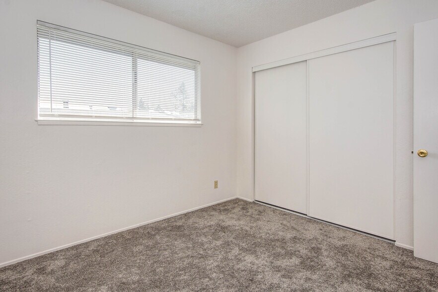 Building Photo - 1532 Valle Vista Ave