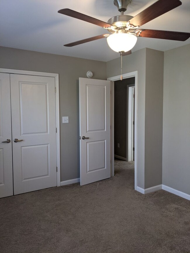 Building Photo - Black Mountain Rental - Duplex