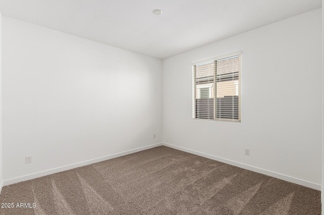 Building Photo - 23724 N 165th Dr