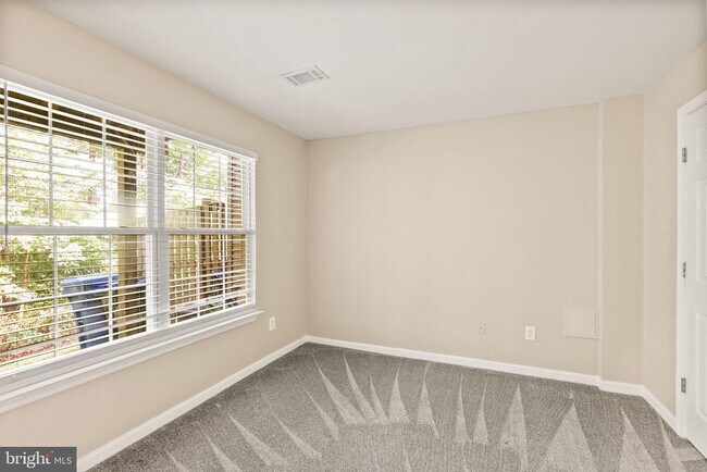 Building Photo - 10032 Moxleys Ford Ln