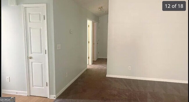 Building Photo - 2361 Cove Lake Way