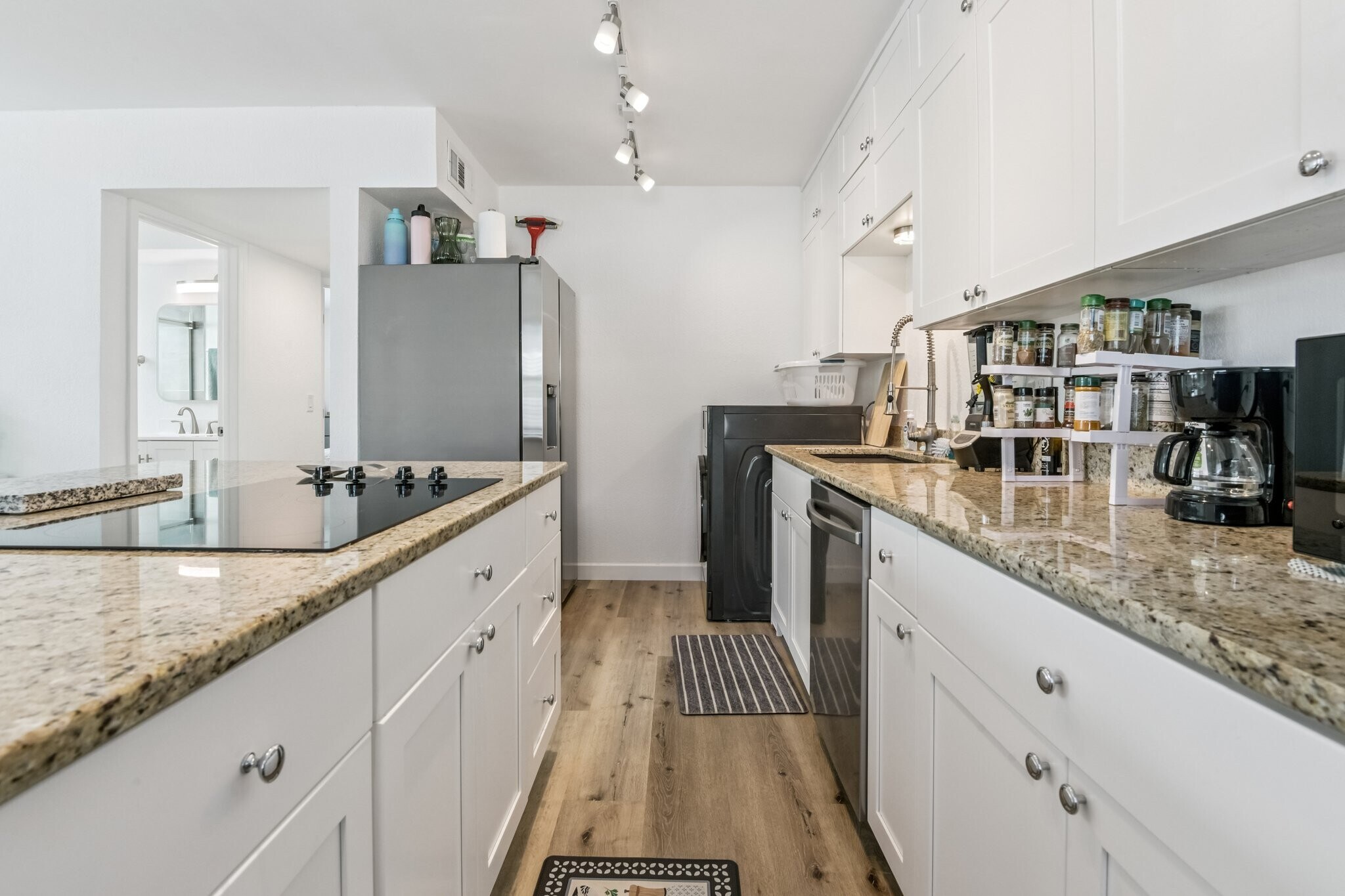 Building Photo - 2308 1st St