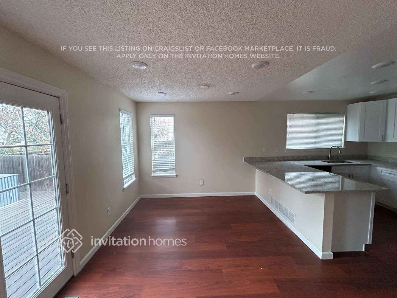 Building Photo - 5325 W 115th Pl