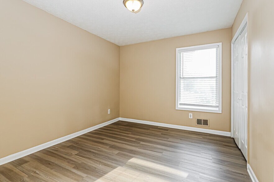 Building Photo - 234 Benton Fields