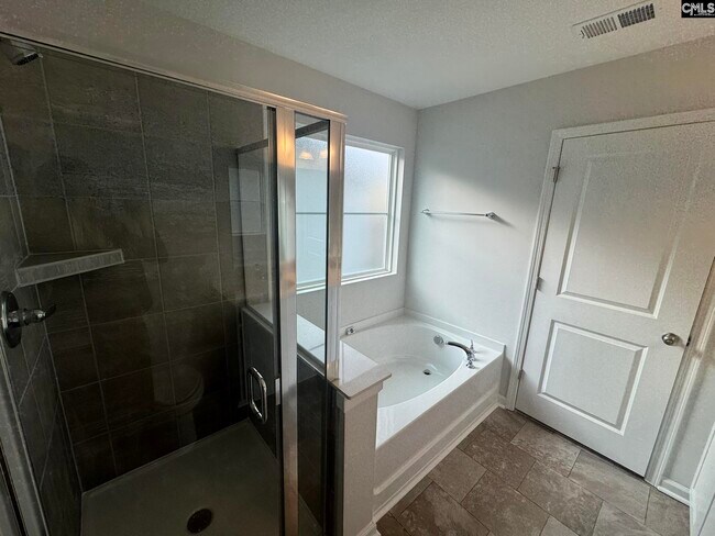 Building Photo - 4006 Monetta Dr