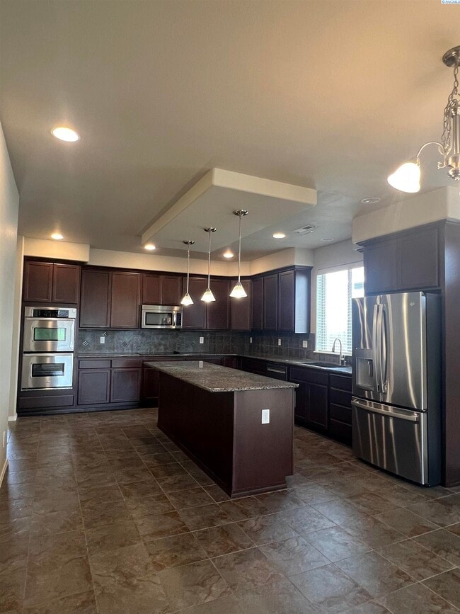 Building Photo - Sourthridge Area for rent