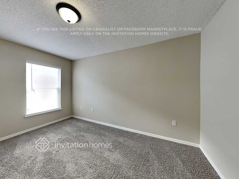 Building Photo - 13012 Waterbourne Dr