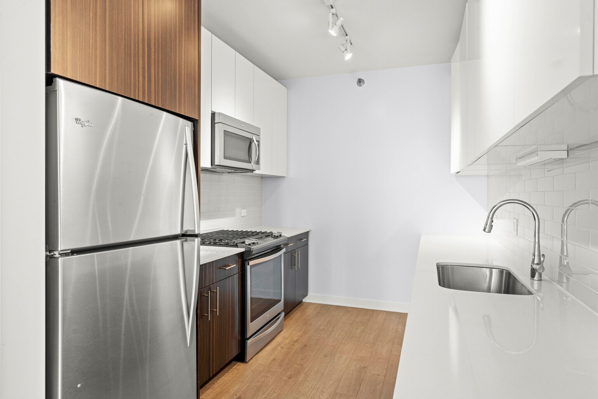 Building Photo - 237 N Garland Ct