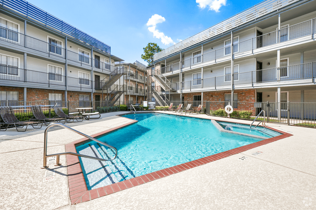 Building Photo - The Gardens Apartments