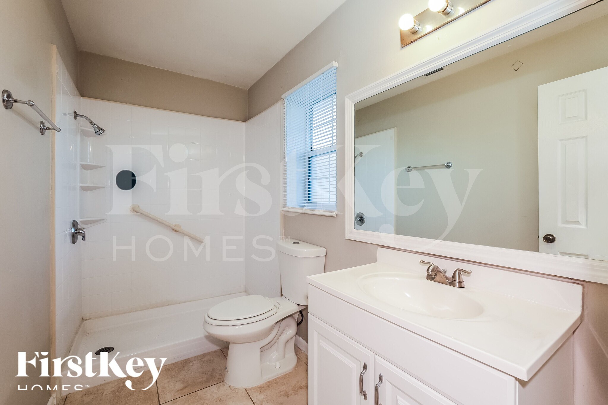 Building Photo - 1802 Ridgecrest St