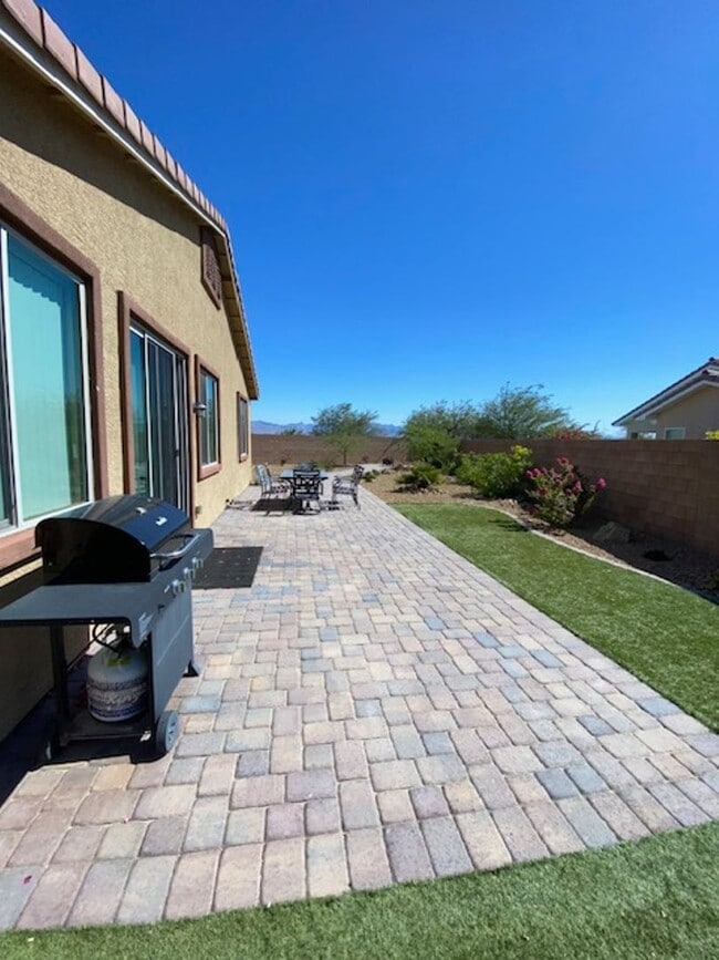 Building Photo - Highly Upgraded Snowbird Rental located in...