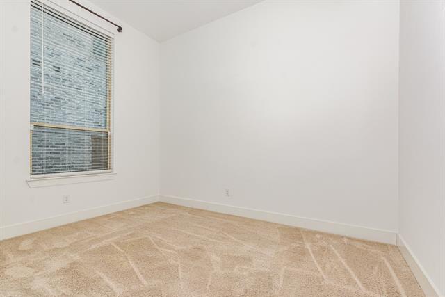 Building Photo - 1329 Pleasant Knoll Trl