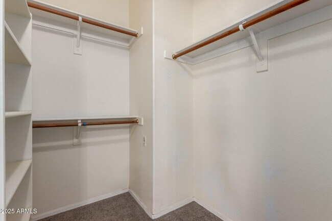 Building Photo - 3704 E Wyatt Way