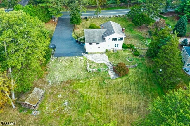 Building Photo - 647 Wyckoff Ave