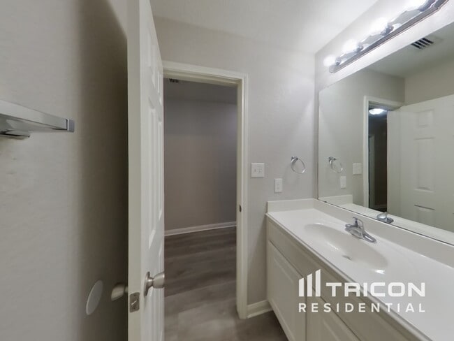 Building Photo - 11443 Coral Canyon