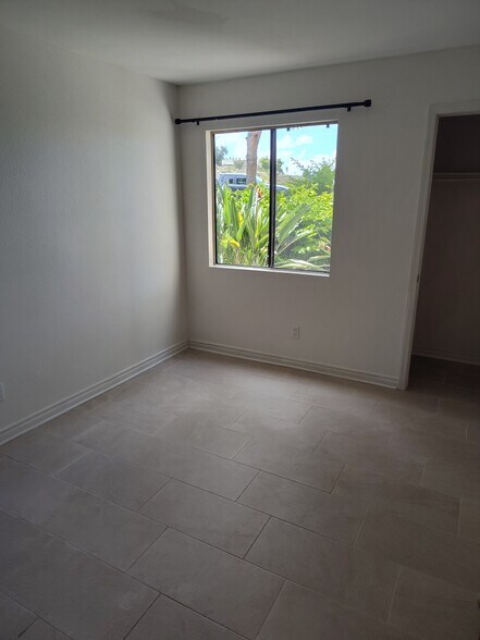 Building Photo - 13343 Rancho Penasquitos Blvd