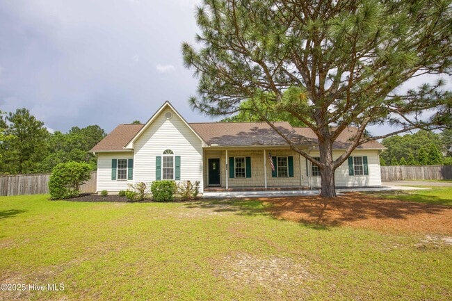 Primary Photo - 102 Willow Creek Ln
