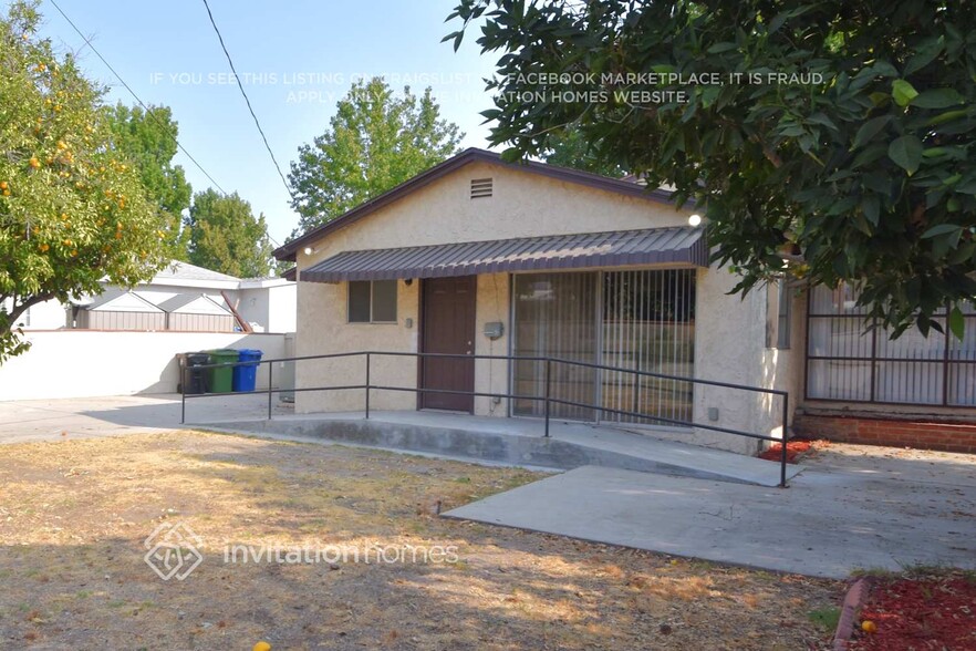 Building Photo - 13139 Archwood St