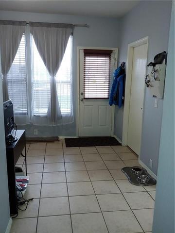 Building Photo - 2637 Boedeker Dr