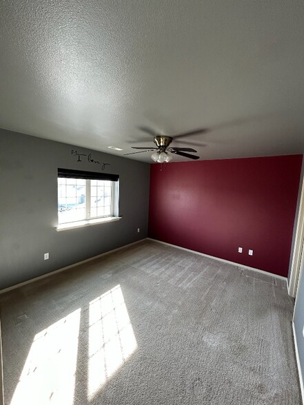 Building Photo - 9805 Mia Ln