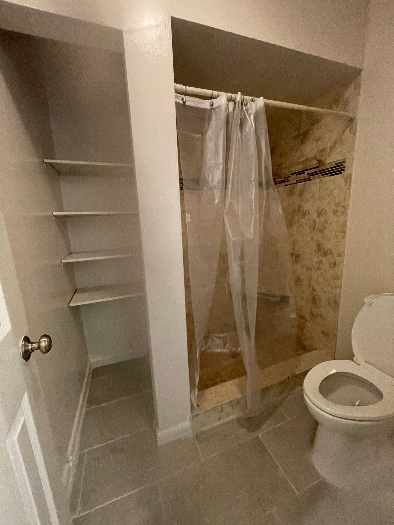 Building Photo - 10557 Parkcrest Dr