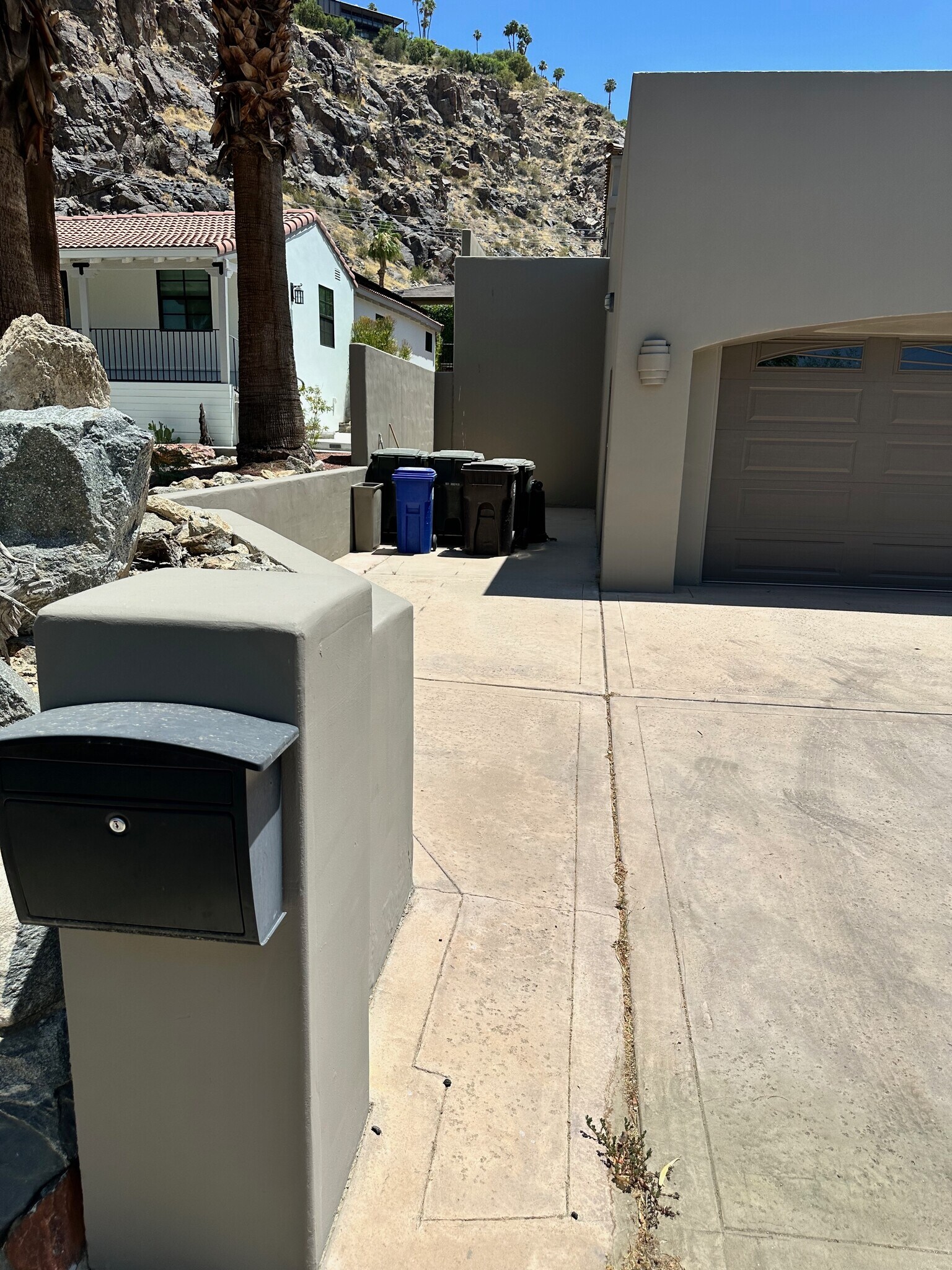 Building Photo - 2800 Cholla Pl