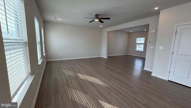 Building Photo - 35 Signal Knob Cottage Dr