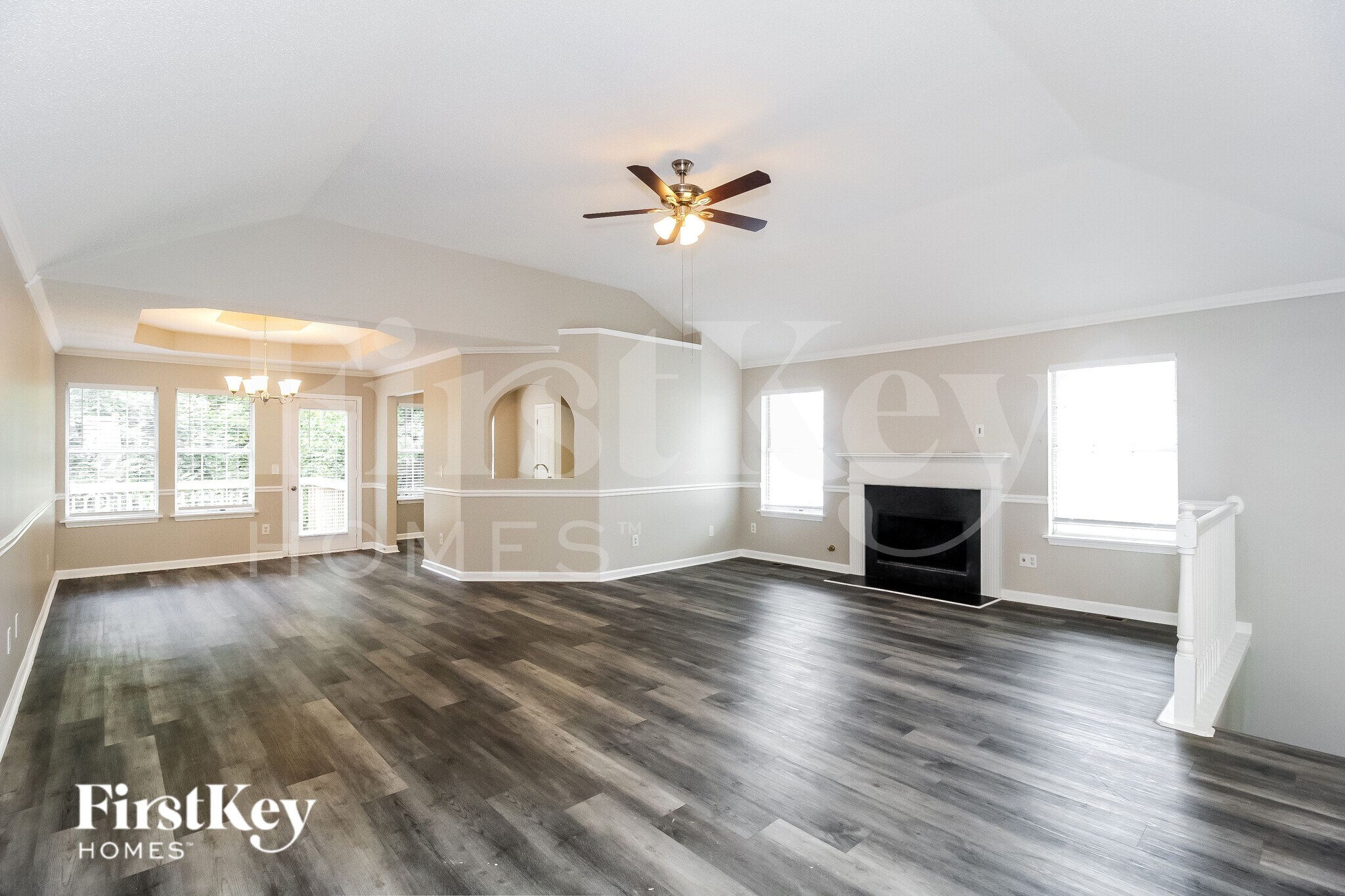 Building Photo - 4325 Stonecrest Dr