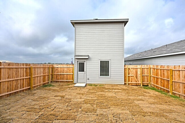 Building Photo - 7530 India Star