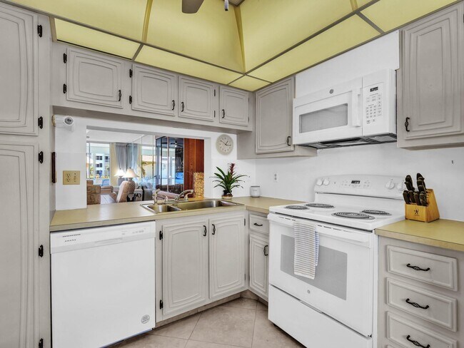 Building Photo - 2717 Florida Blvd